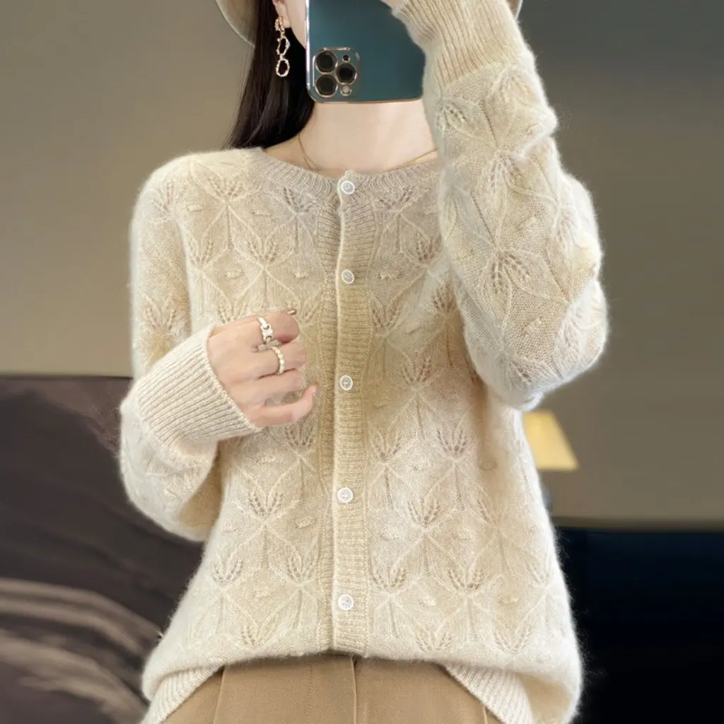 

Women's 100% Pure Wool Cardigan round Neck Long-Sleeved Knitted Coat Sweater Loose Fit Hollow Jacquard Outer Top