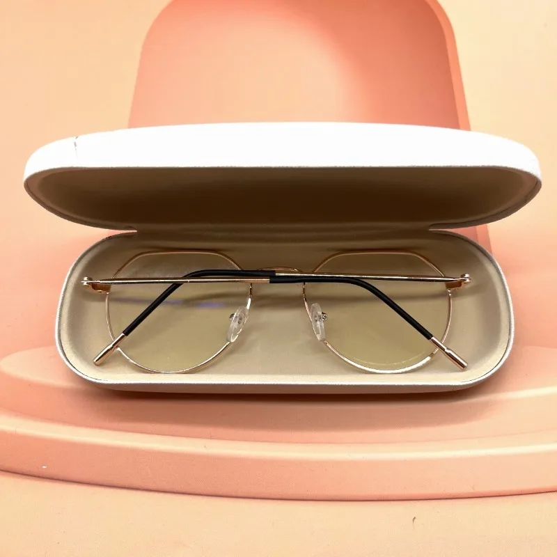 Kotak penyimpanan kacamata hitam bertema kucing kepala bulat lucu bergaya dan nyaman untuk menyimpan kacamata hitam resep