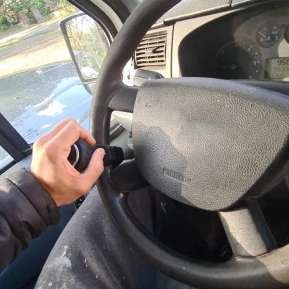 

Universally Steering Wheel Booster Grip Ball Labor Saving Auto Parts 360 Degree Anti-slip Turning Hand Control