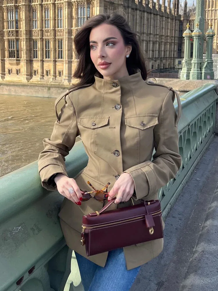 

HH Женская мода Уличный стиль Повседневная куртка Женские куртки с длинными рукавами и высоким воротом с карманами Однобортные украшения Осенние пальто