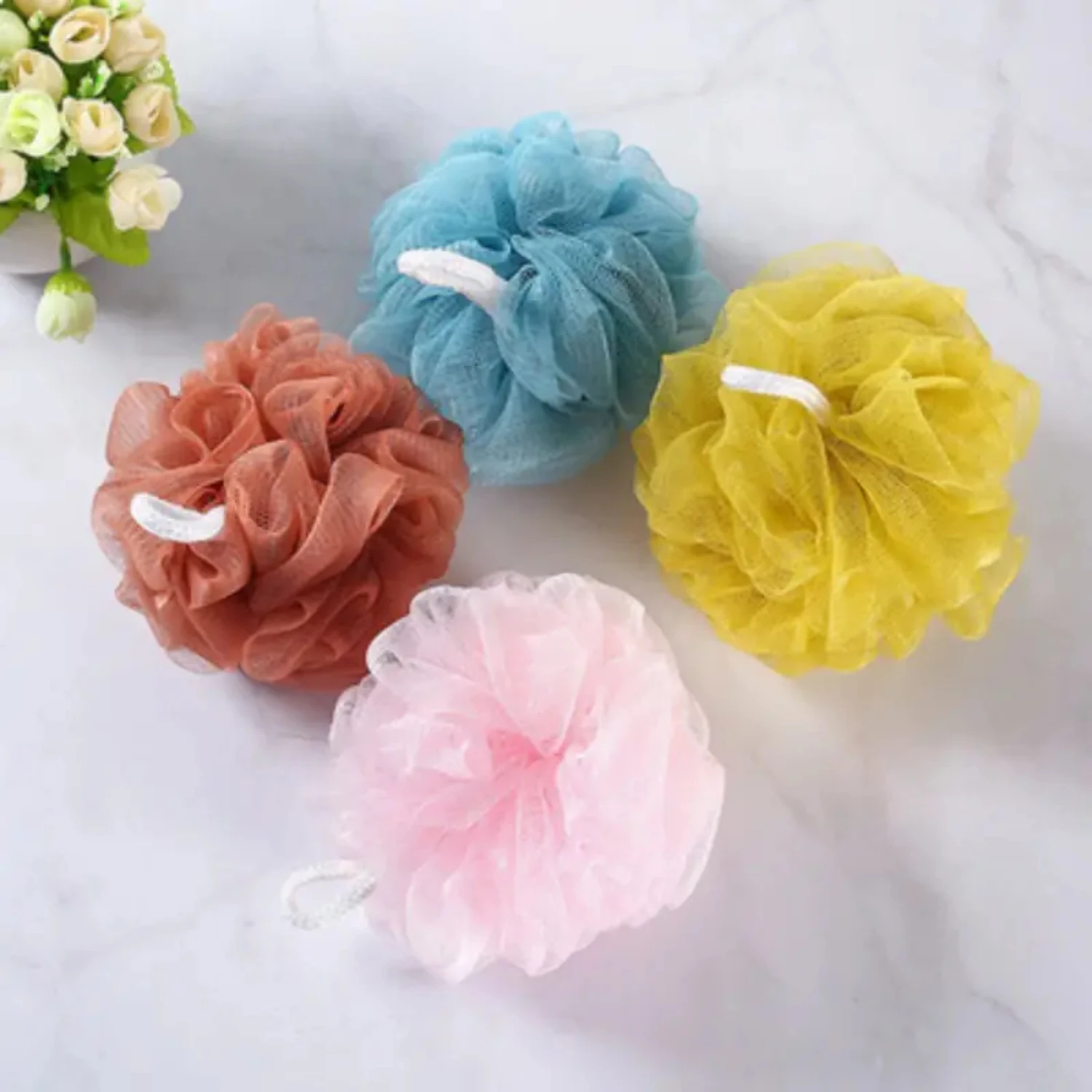 Pamper yourself with this opulent 3-piece Loofah Bath Sponge Set for Women - includes a luxurious exfoliating body scrubber and