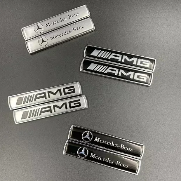 2Pcs 3D Metal AMG Emblem Car Body Fender Logo Stickers For Mercedes Benz B/C/E/S Class A Class C200L GLC GLE GLK CLA AMG