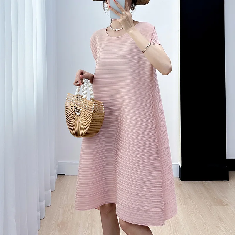 

Miyake Skirt Women's 2023 Summer New High-End Pleated Solid Color Temperament Leisure Simple Loose Figure Flattering Dress Women