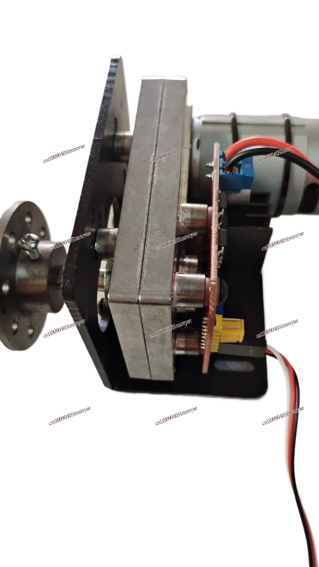 Automatic return to center servo, automatic reset servo, button control motor