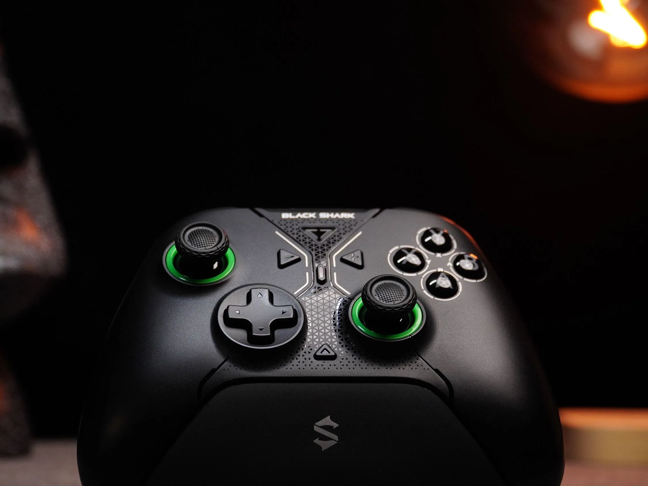 BLACK SHARK Black Wizard Gamepad wireless Bluetooth Controller maniglia di gioco a 3 modalità con base di ricarica per PC Switch xbox
