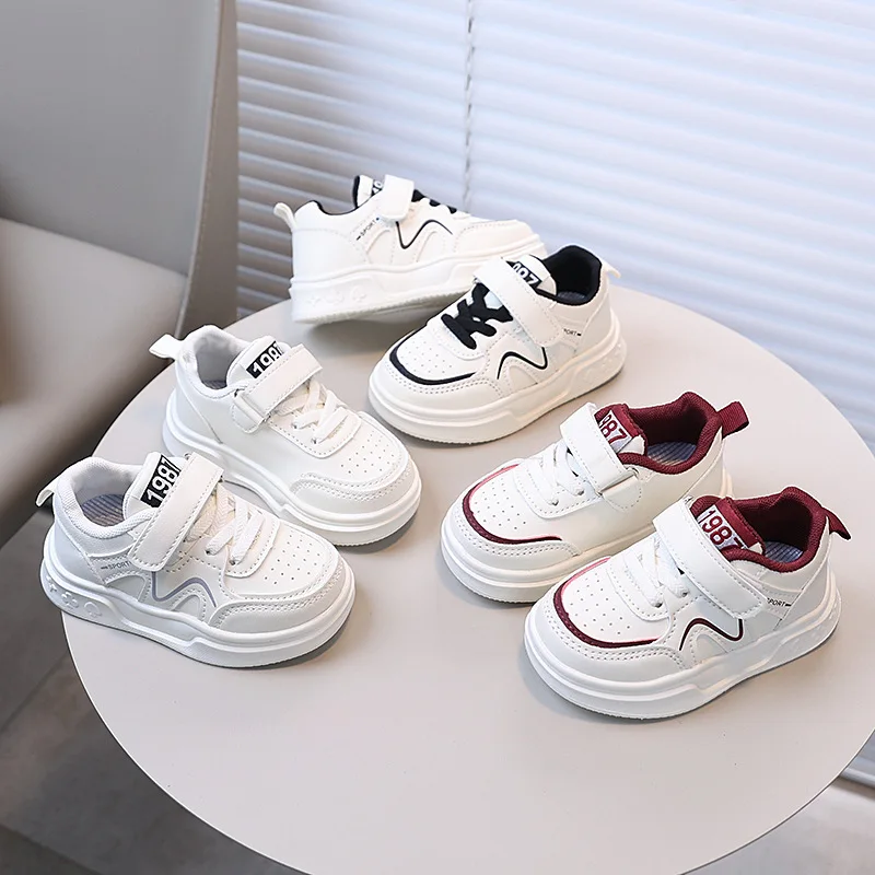 Fashion Kid Sneakers 2026 Spring New Kid Skateboard Shoe Casual Gril Shoes Light Running Shoes Versatile Children's Boy Sneakers
