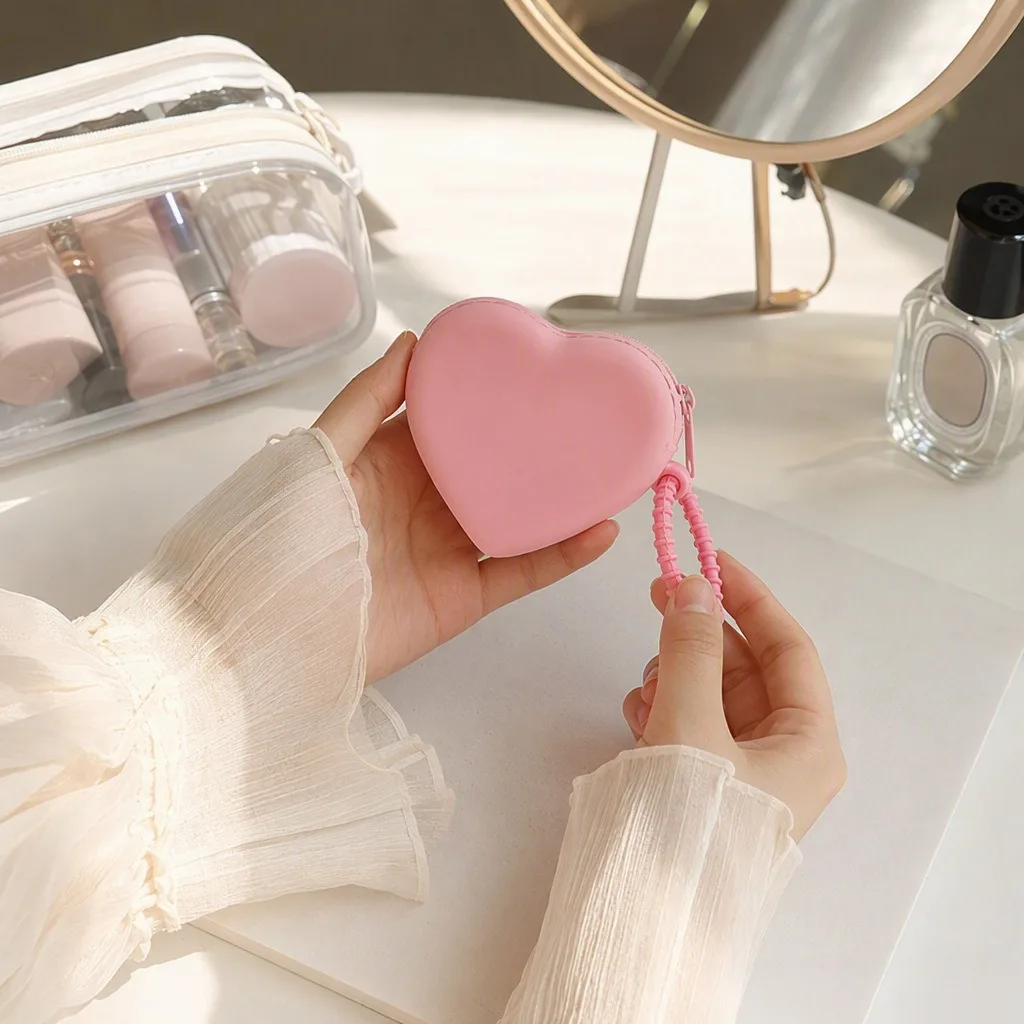 Portable Silicone Coin Purse Waterproof Heart-shaped Small Wrist Wallet Solid Color Zipper Travel Sundries Storage Bag