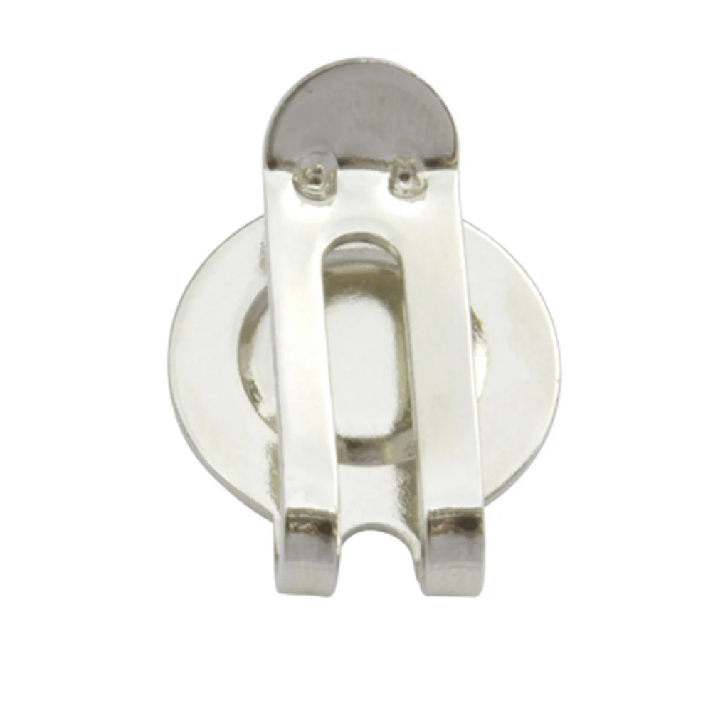 قطعتان من علامات الكرة المغناطيسية القوية باللون الأحمر والأبيض على شكل قلب هدية للاعبي الغولف والأصدقاء والزملاء وعلامات كرة الجولف #3