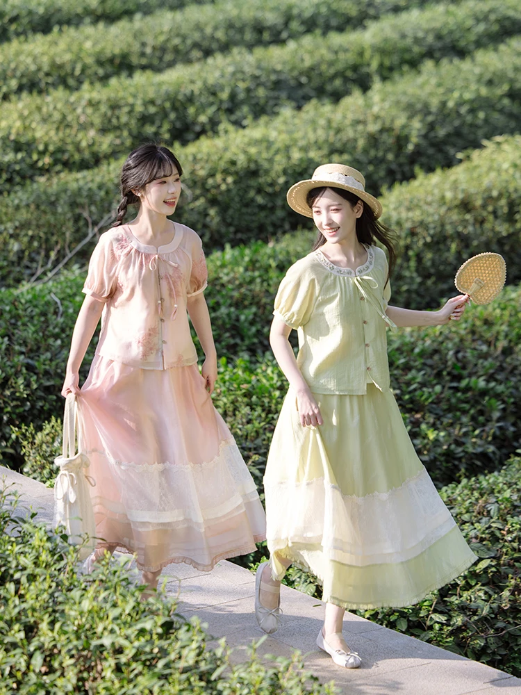 

Chuan Dai Time Summer Outfit: Dual Color round Ne ort Sve Top And Elastic Skirt Set Floral Le Light National Sle