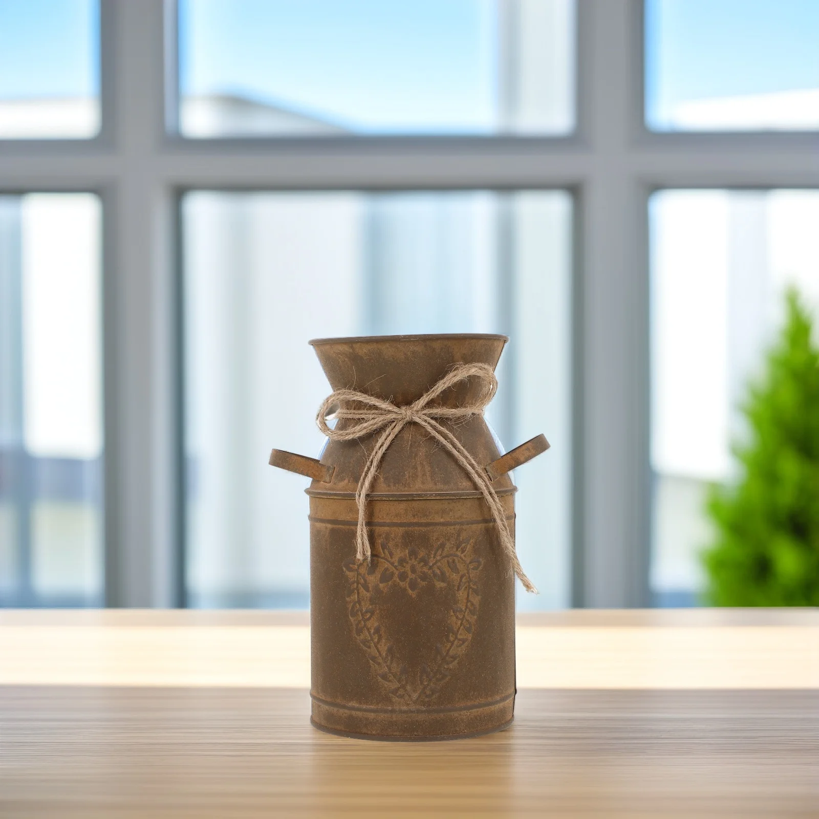 

Retro Iron Flower Bucket Vase Sturdy Handle Design For Home Garden Decor Desktop Flowerpot Arrangement Iron Plant Bucket