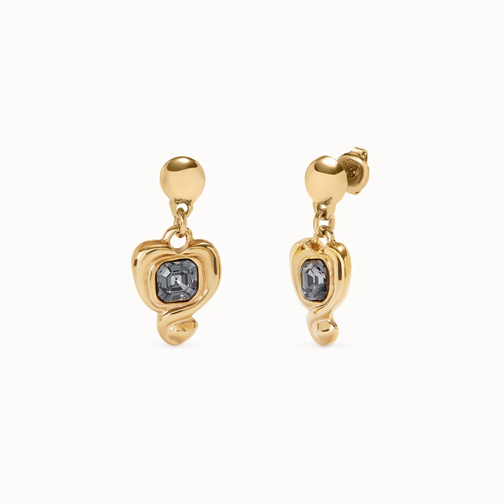 

Vintage gold heart-shaped earrings with gray diamonds, a niche and luxurious artistic and personalized earring