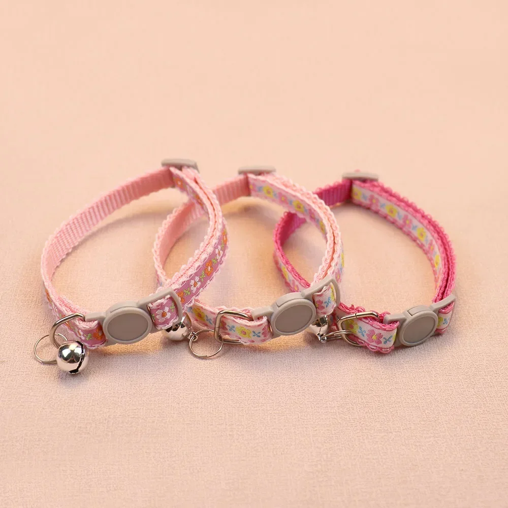 

Hand Knitting Flower Pet Collar With Bell Colorful Retro Style Cat Collar Adjustable Safety Necklace For Puppy Cat Accessories