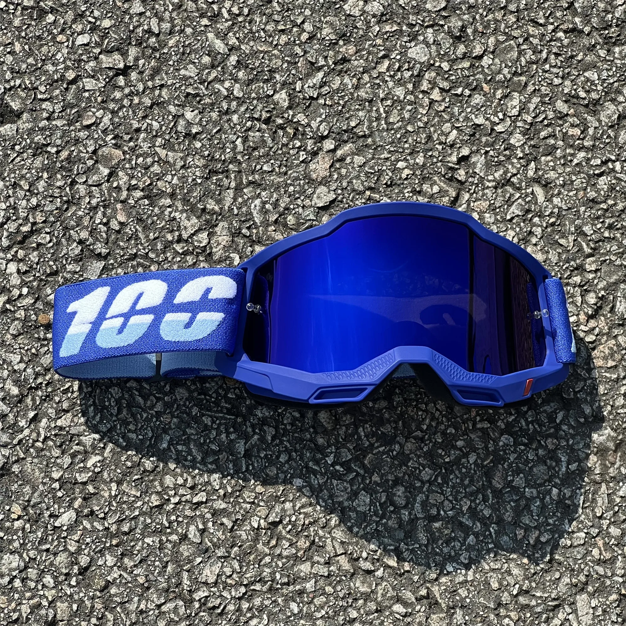 Unisex Motorcycle Goggles, Windproof Dustproof Motocross Riding Goggles with Mirrored Wide View Lens, Adjustable Strap for Dirt Bike ATV MX Off-Road Racing