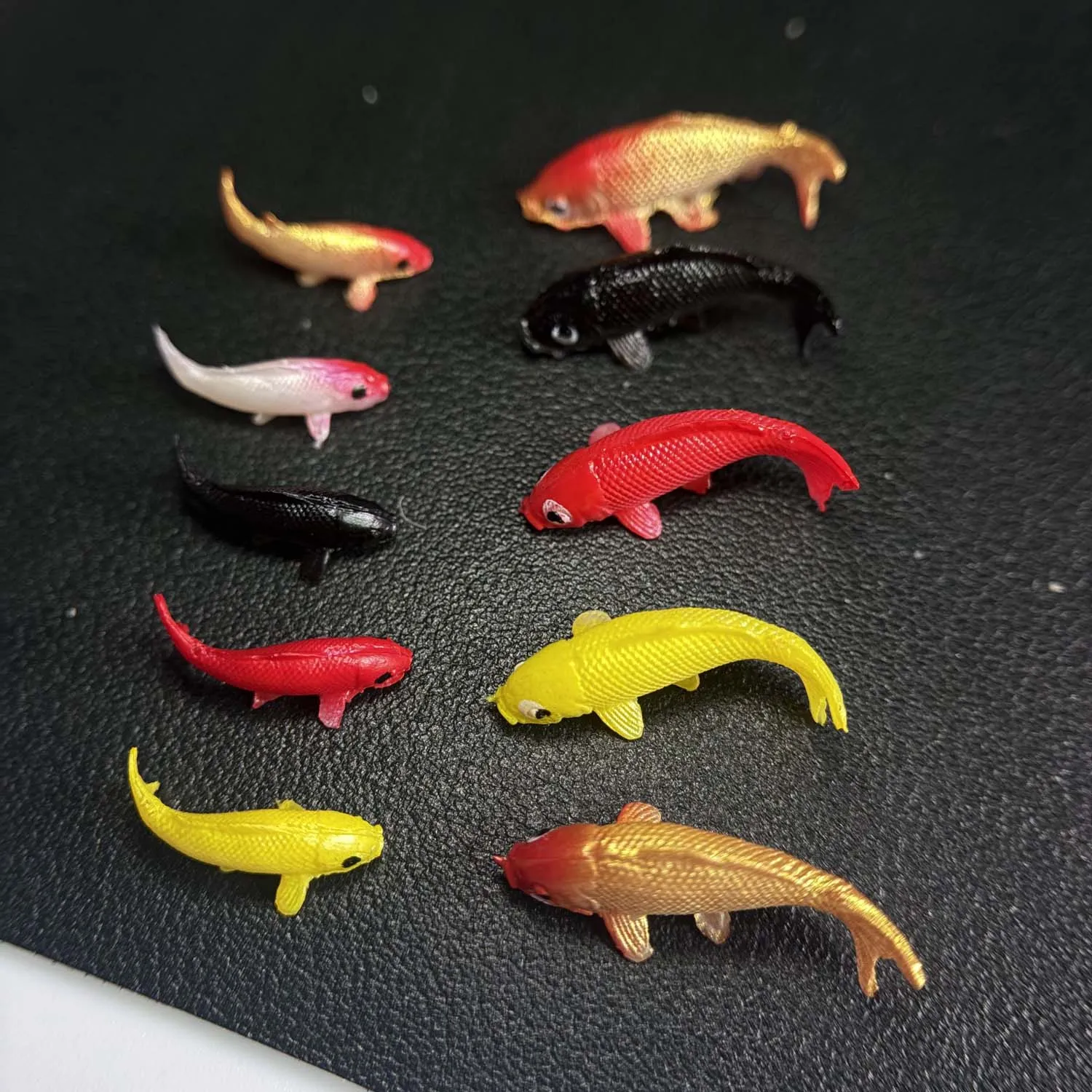 Goldfish Model Epoxy Filling Material Crystal Marine Resin 3D Mini Fish Modeling Filler Home Decoration Random 10pcs