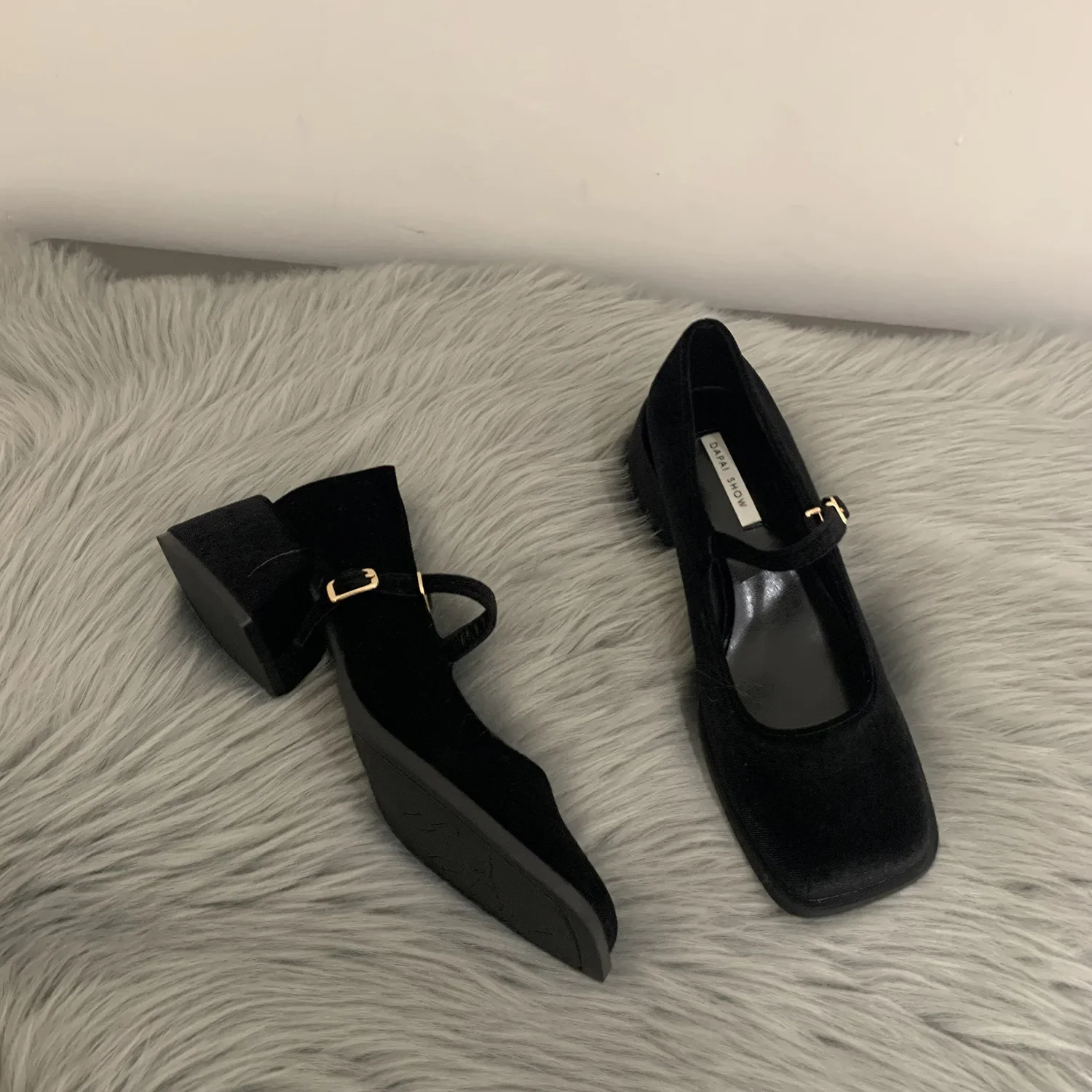 French Vintage Velvet High Heels, Thick Heels Mary Jane Women\'s Shoes Small Leather Shoes Wedding Shoes Women Zapatos De Mujer
