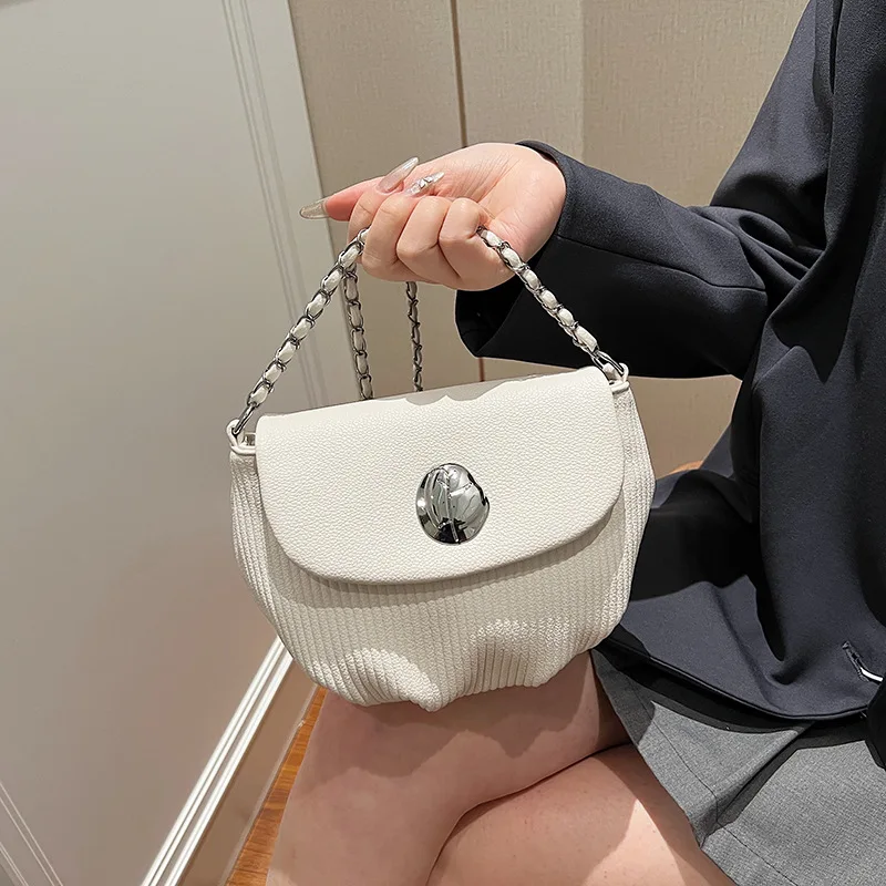 

2025 Niche Saddle Bag for Women Crinkle Chain Shoulder Purse Fashion Commuter Crossbody Bag Minimalist Elegant Style