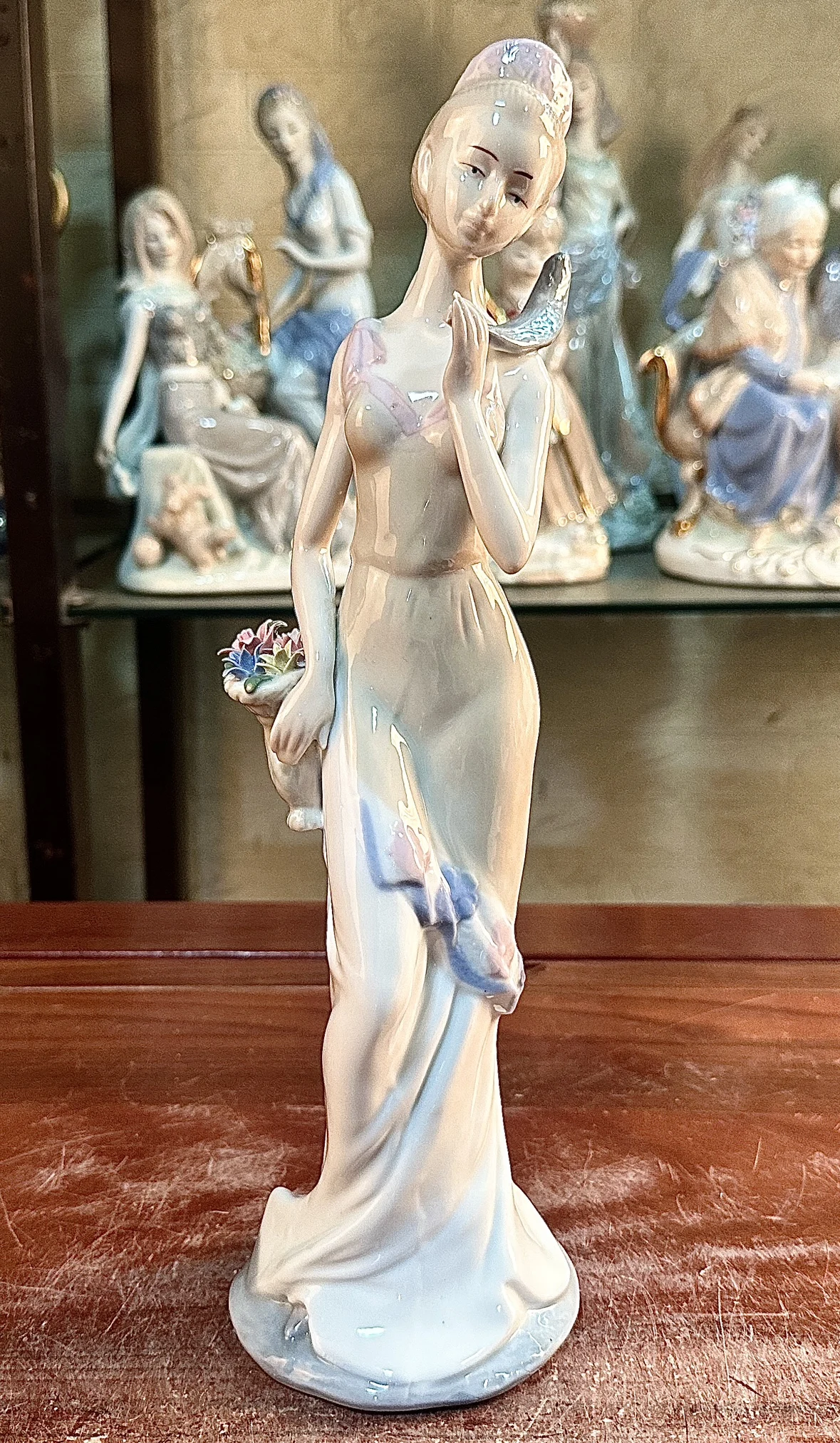 

OWELL Hand Twist Flower Girl Figurine Hand-painted Ceramic Beautiful Girl Sculpture Home Room Decoration Gifts