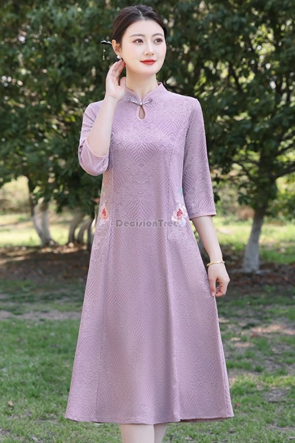 

Китайское осеннее улучшенное новое платье Cheongsam с вышивкой 2021, женское жаккардовое свободное платье Ципао в стиле ретро с воротником-стойкой и половиной рукава