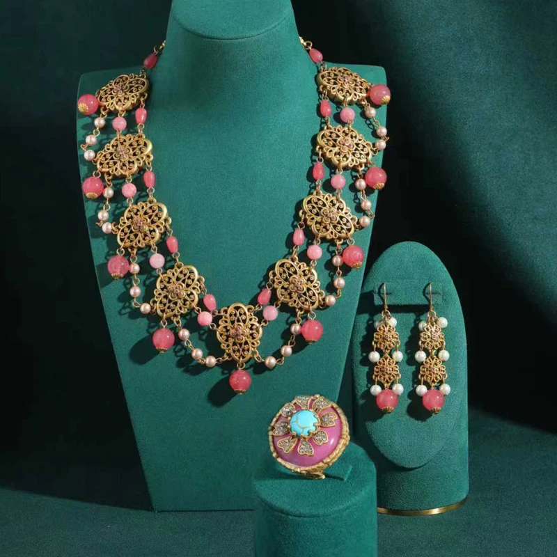 set-di-gioielli-vintage-in-cristallo-rosa-con-perle-intarsiate-fiore-esagerato-collana-placcata-oro-18k-orecchini-pendenti-anello-regalo-per-feste-nuovo