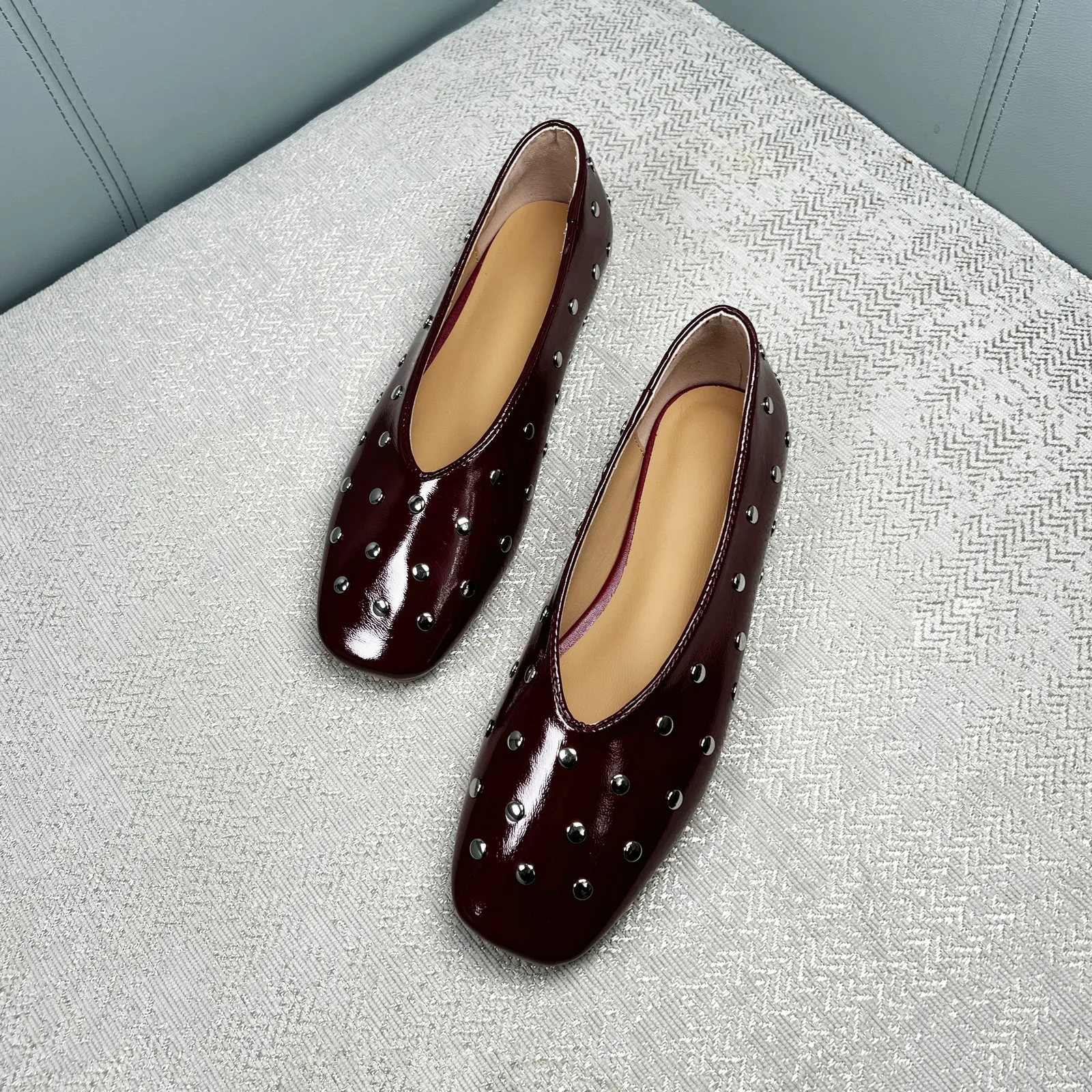 QUTAA 2025 Fashion Women Flats Rivet Shoes Buckle Strap Mary Janes Woman Genuine Leather Round Toe Casual Spring Summer 34-43 image 4