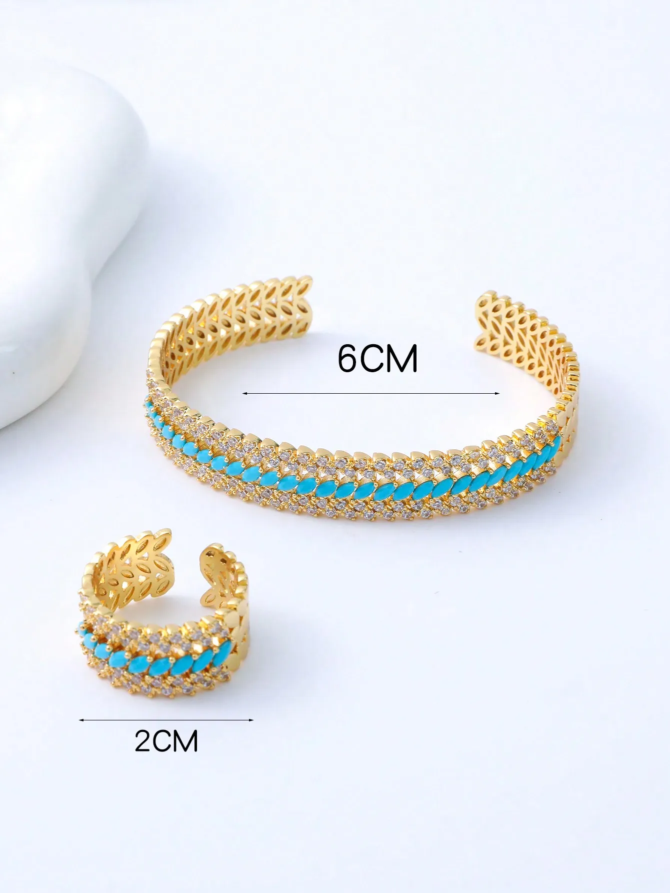 A new European and American 14K gold-plated copper retro light luxury micro-inset zircon geometric bracelet ring set