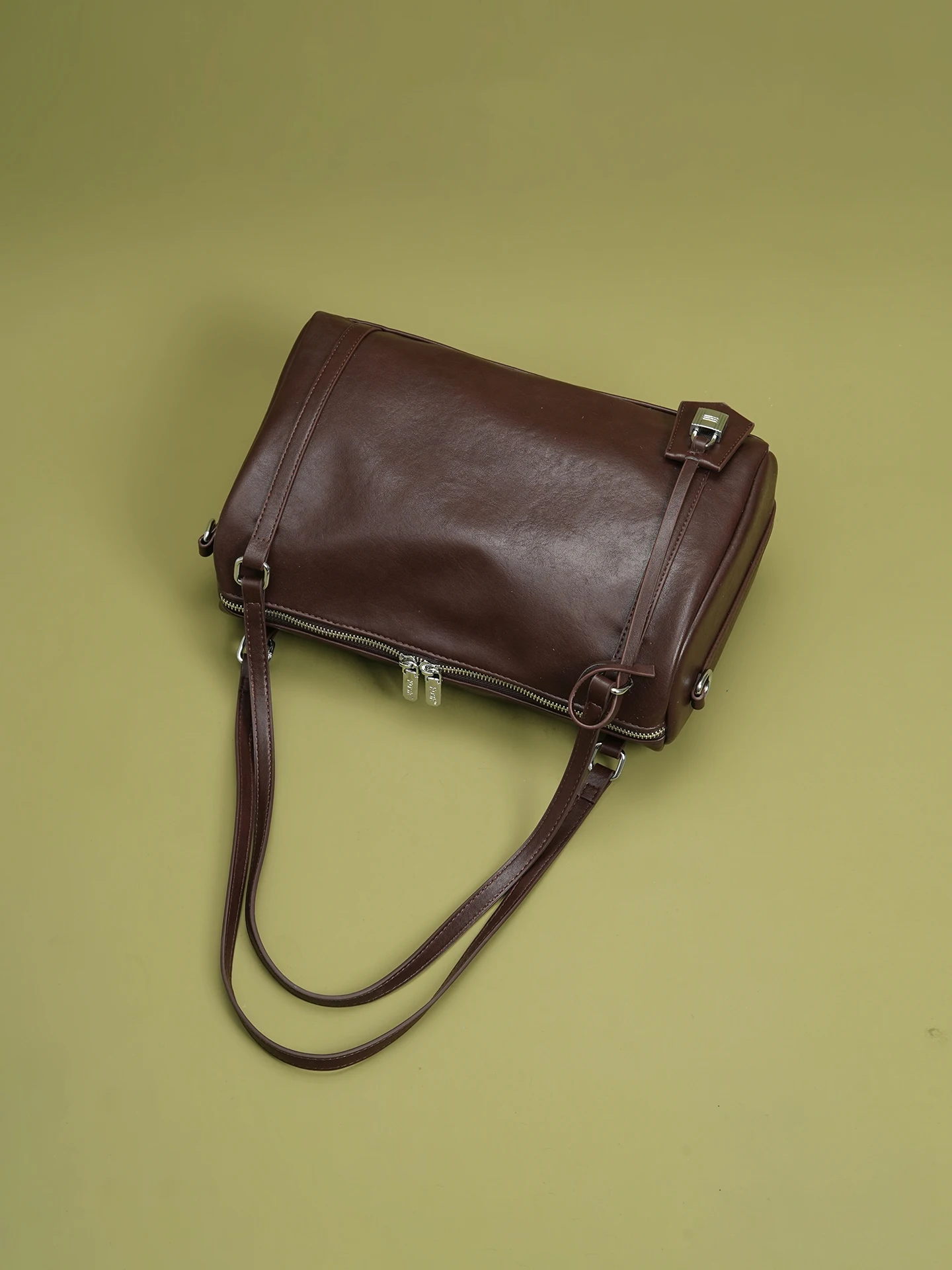 Herbst & Winter Neue Luxus Frauen Taschen Vintage Weiche Schulter Taschen Frauen Mode Silber Schloss Handtaschen Mode Große Kapazität Handtasche