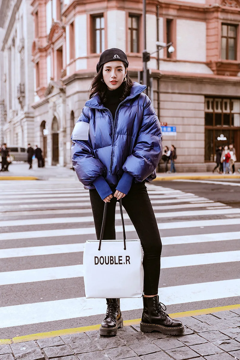 2024 New Women Thick paragraph blue Down down jacket Ladies Autumn And Winter Warm Coats Portable Outwear