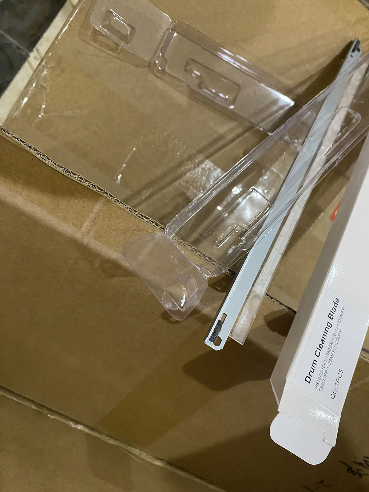 

Drum Cleaning Blade for Kyocera FS1016 FS1028 FS1100 FS1128 FS1035 FS1120 FS1135 FS1320 FS1350 FS1370 FS1300 FS720 KM2810