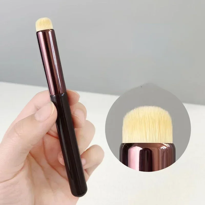 Portable Cosmetic Lipgloss Lipstick Lip Gloss Brush with Protect Cap, Metal Handle