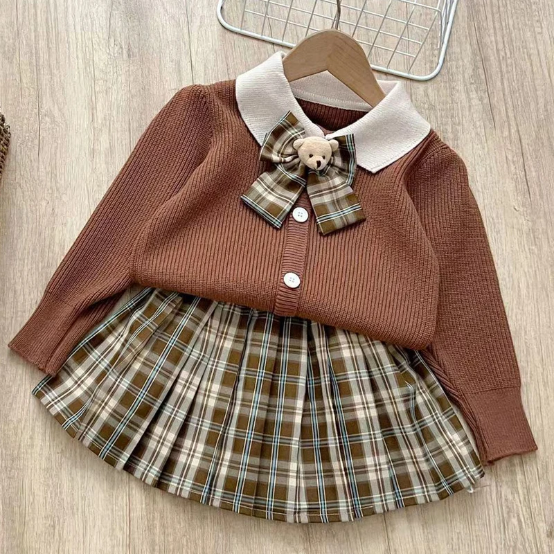 2026 Autumn Winter Girls Clothing Set Cartoon Bear Bow Decoration Knitwear+Stripe Pleated Skirt 2Pcs For 2-6Y Kids Casual Suit