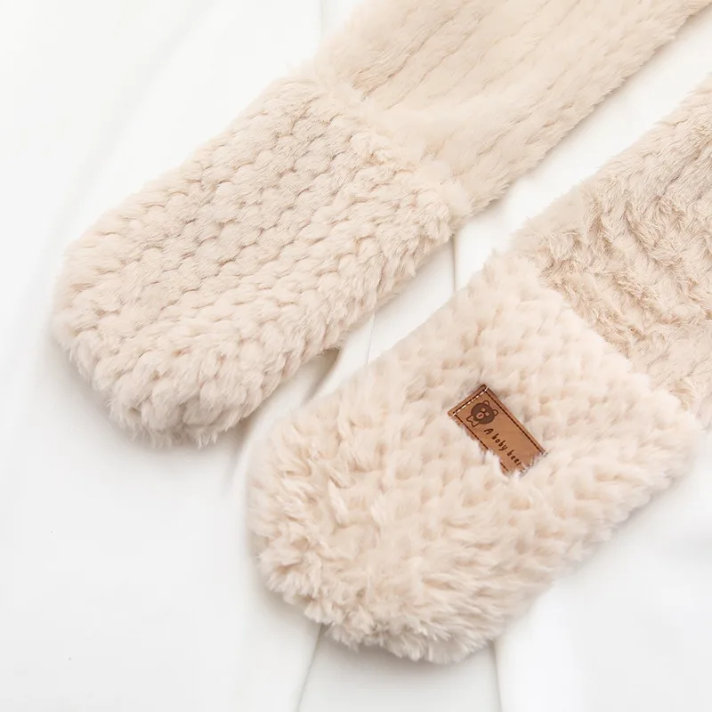 Winter Thick style Women's Three-Piece Set  Cute Hooded Scarf Integrated Warm Gloves Ear Protection Biking Neck Warmer Hat