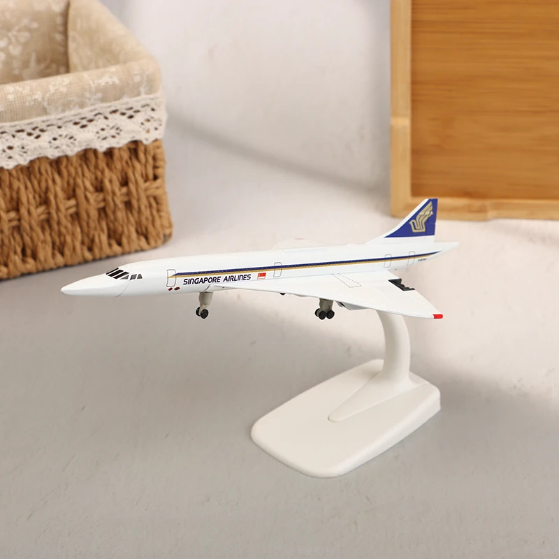20cm Singapore Concorde Alloy Aircraft Model With Landing Gear Airliner Alloy Diecast Air Plane Model Collection Ornament