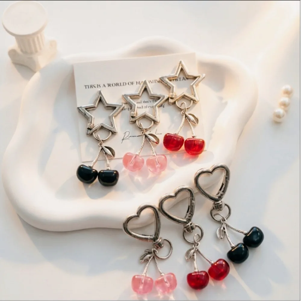 

Fashion Cherry Keychain Popular Pentagram Star Fruit Creativity Accessories Street Stall Key Ring Custom Wholesale Souvenir Gift