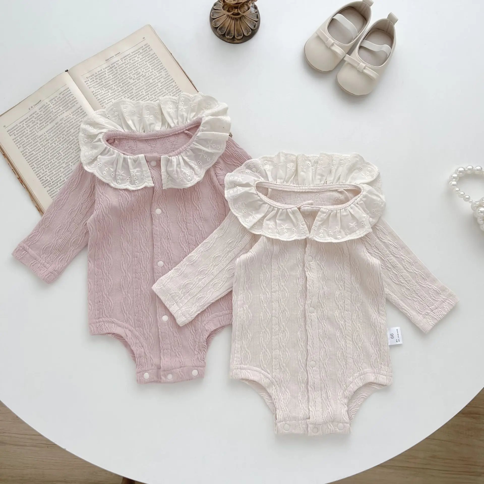 

2024 Spring Baby Lace Lotus Collar Cardigan Long Sleeves Casual Bodysuit Fashion Solid Girl Infant Cotton Onesie Newborn Clothes