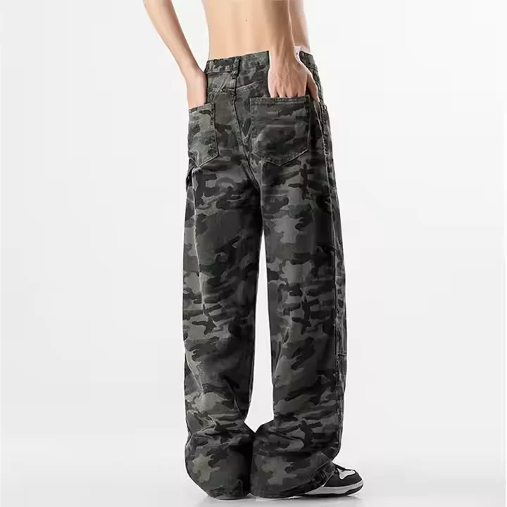 New Arrival Men's Vintage Winter Straight Camouflage Jeans Distressed Denim Street Fashion Stacked Carpenter Pants Outdoor