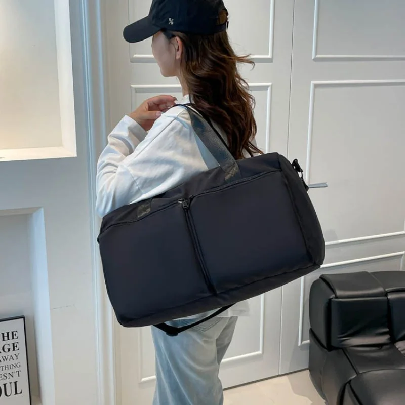 

High-End Women's Messenger Bag Made Of Premium Leather Boasting Paris Inspired And Vintage Neat Style ​