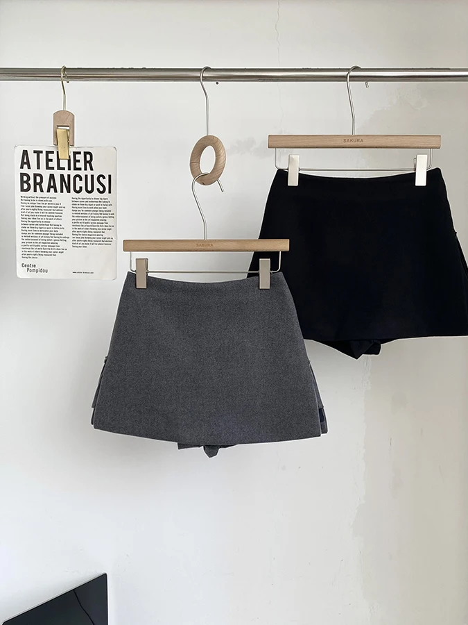 

Серая шерстяная юбка А-силуэта с завышенной талией, утягивающая, женская, весна 2026, новый стиль, с боковым разрезом, облегающая, повседневная, из полиэфирного волокна