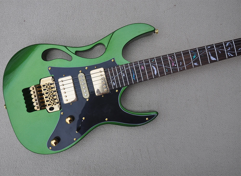 6 Strings Metal Green Electric Guitar with Tremolo Bridge,24 Frets,Rosewood Fretboard,Customizable