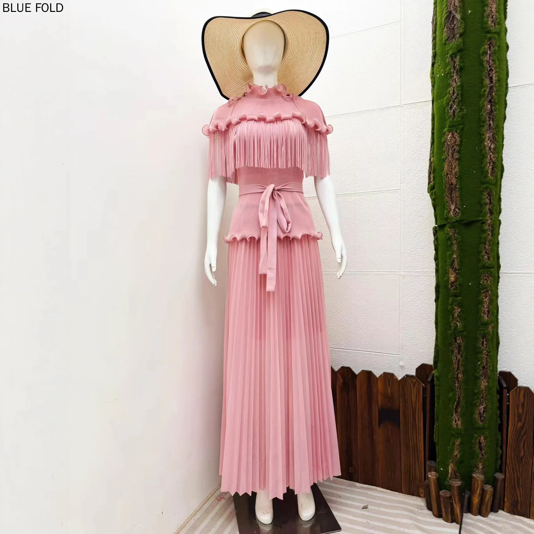 

MIYAKE PLEATS Sets New European American and African Oversized Fashionable Two-piece Set Fringed Top and Loose Pleated Skirt