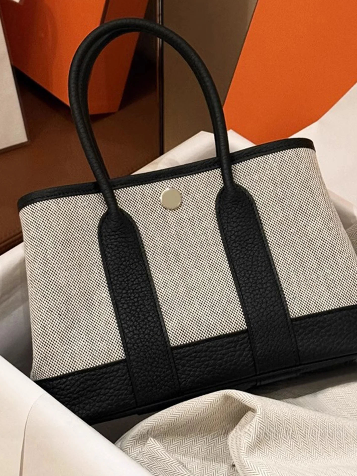 Ele Commuter Women's Tote Bag 2026 New Sle Contrast Color Leather oulder Crossbody Bag Briti Sle Magnetic Bule