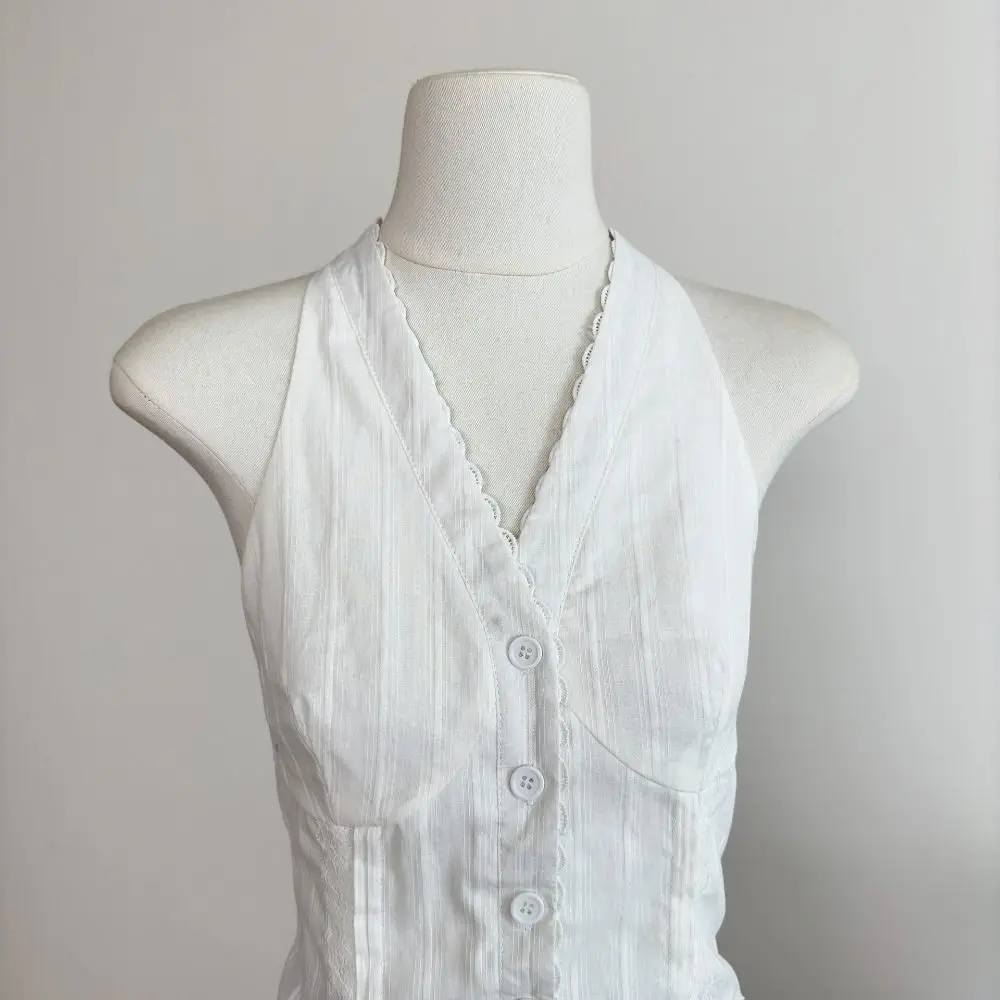 

Chic V Neck Lace Halter Crop Top Sweet Sleeveless Lace Vest Top Girl Bottoming Shirt Korean Style Hanging Neck Camisole Summer