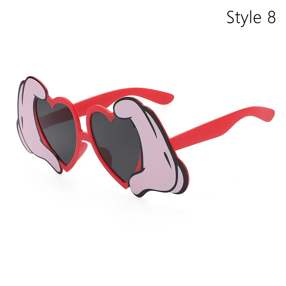 In Style Trendy Funny Pineapple Sunglasses Fruit Design Beach Photo Glasses Novelty Dress-up Accessories for Women & Men