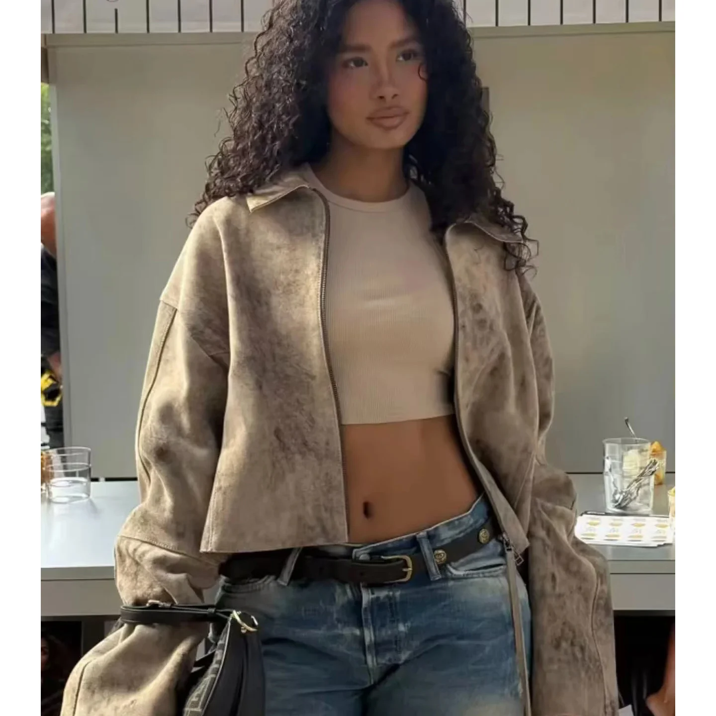 冬の新作レディースカジュアルスリーブジッパー装飾ロングスリーブプリントジャケットコートデザインファションセンセーション