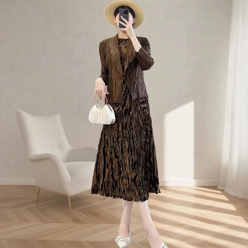 

Miyake Pleated Women's Suit Fall New Long-sleeved Top Cardigan Simple Elegant Undershirt Dress Temperament Commuter 2-piece Set