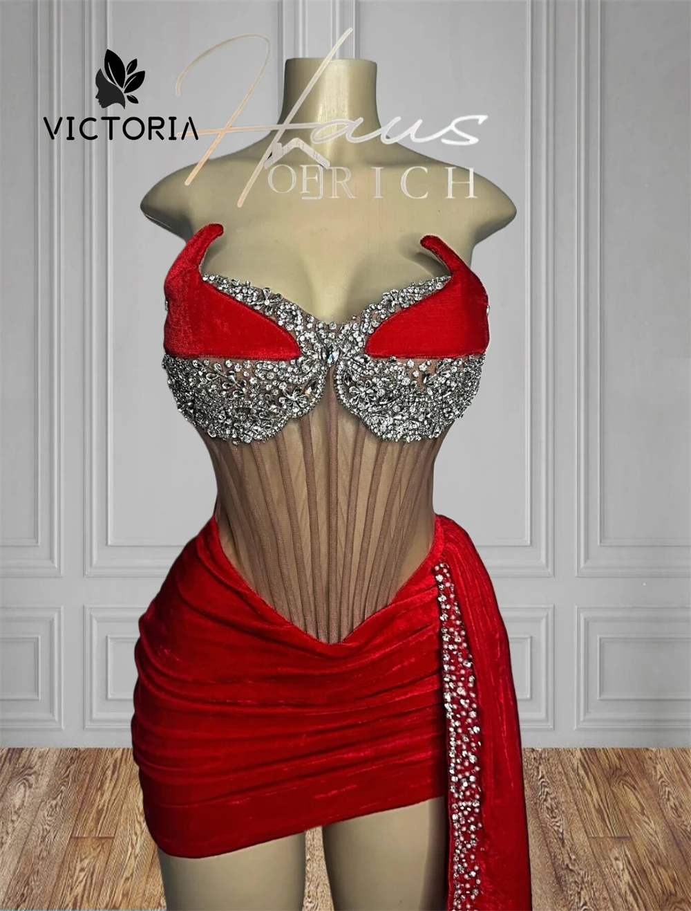 

Fashionable Red Luxury Prom Dress 2025 Silvery Beaded Sweetheart Corset With Side Train Elegant Party Gown Black Girl Customized