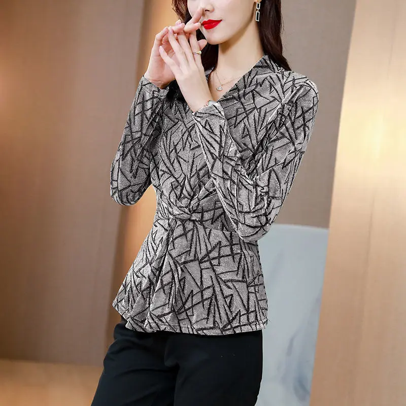 Stylish Folds Spliced Slim Pullovers Female Clothing Vintage Printed Casual Long Sleeve Spring Autumn New Elegant V-Neck T-shirt