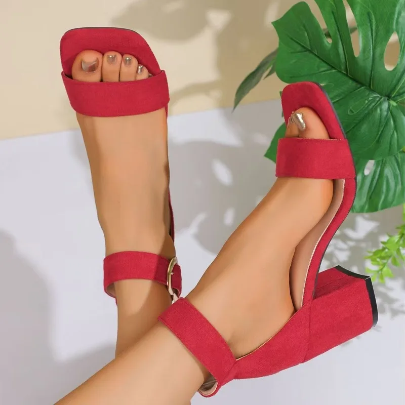 Nuovi sandali con tacco largo da donna punta quadrata punta aperta cinturino in metallo scamosciato antiscivolo tacchi alti resistenti all'usura