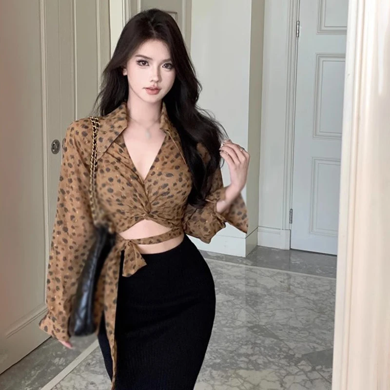 Retro V Neck Leopard Long Sleeves Shirt Women's Shirt Expose Navel Slim Sexy Temperament Bandage Spring Autumn