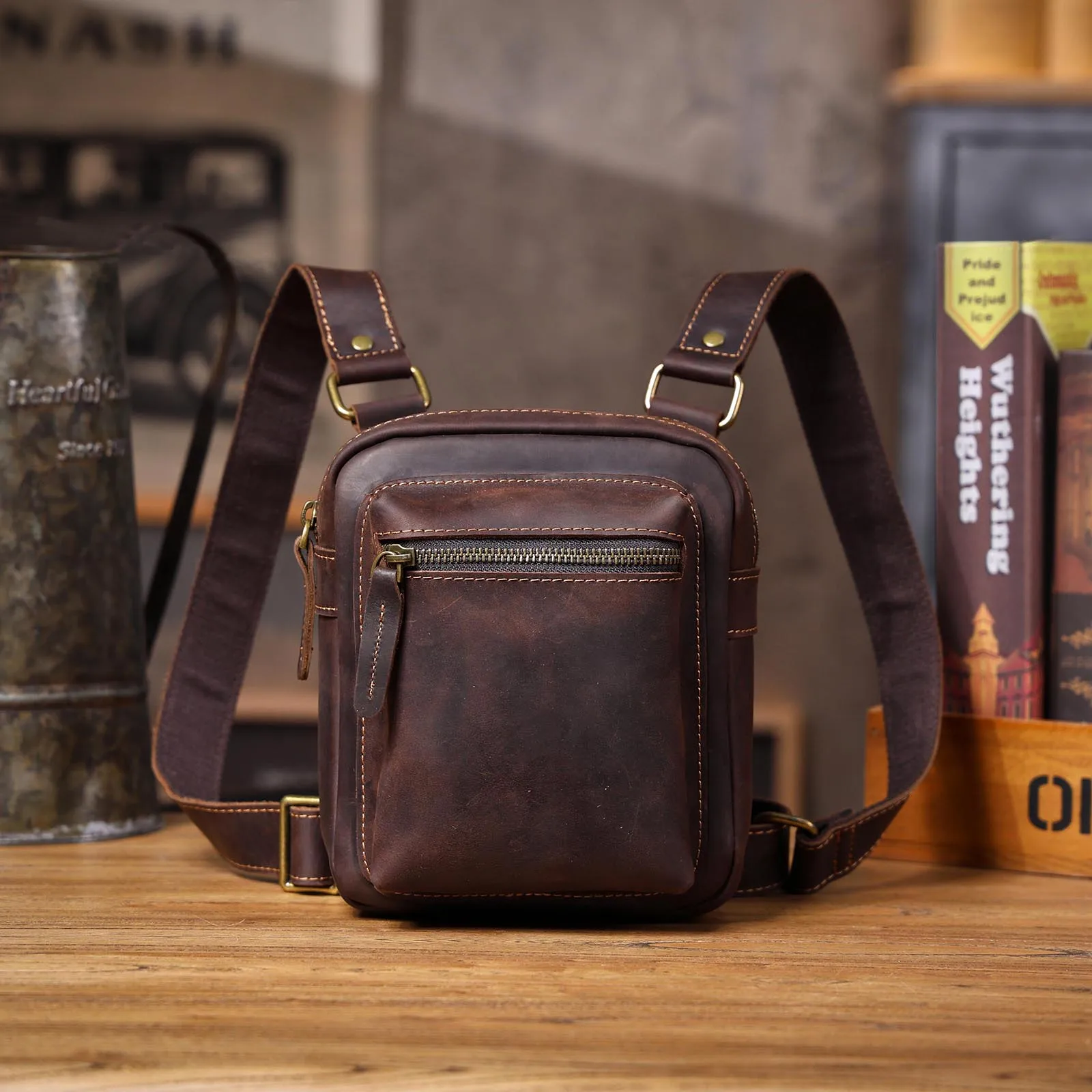 Echte Leder Herren-Freizeit-Umhängetasche, Mini-Handytasche, Crossbody-Tasche, Modische Rindsleder-Brusttasche aus Crazy Horse Leder – Detail 15