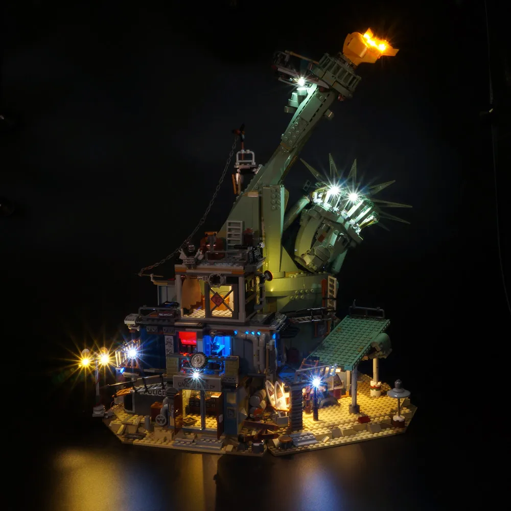 

Набор светодиодного освещения подходит для LEGO Batman Добро пожаловать в Апокалипсис-брабург 70840 (не включая строительные блоки)